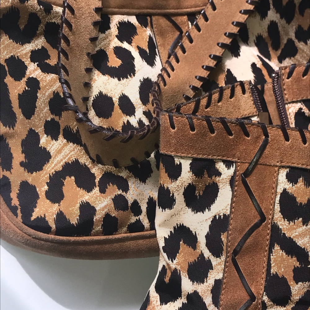 SOLD!!  Casedai Bag & Boots - Picture 4 of 8